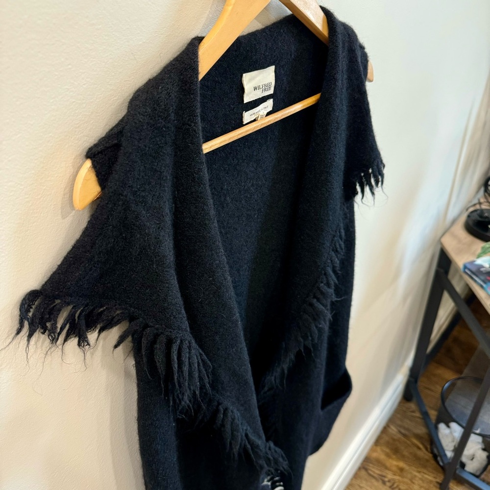 Wilfred Free fringe sweater vest